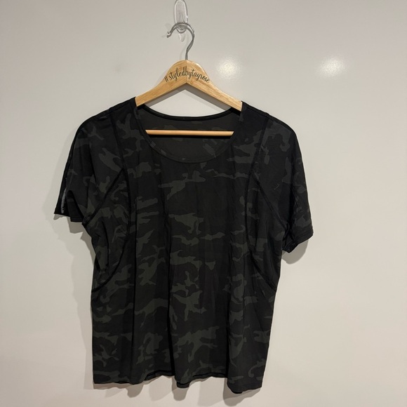 Lululemon Outrun the Heat Short Sleeve
Incognito Camo Multi Gator Green - Picture 8 of 9